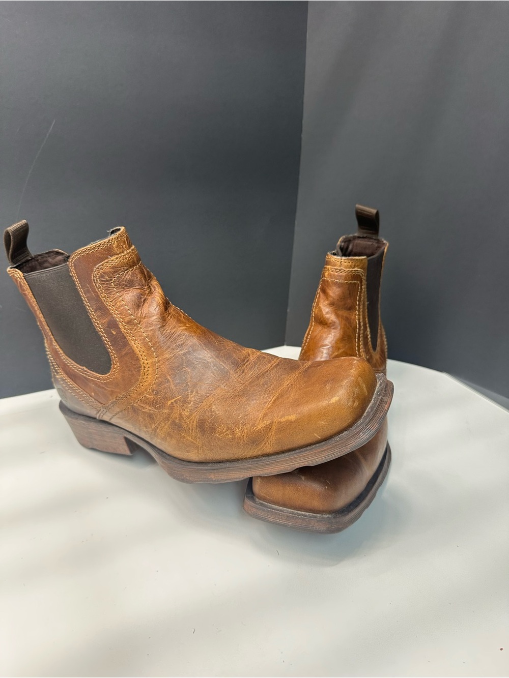 Ariat Tan Leather Chelsea Boots Size 10D